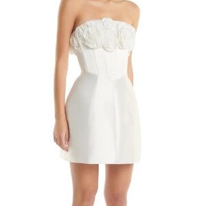 Chic Strapless White Dress with Floral Accents